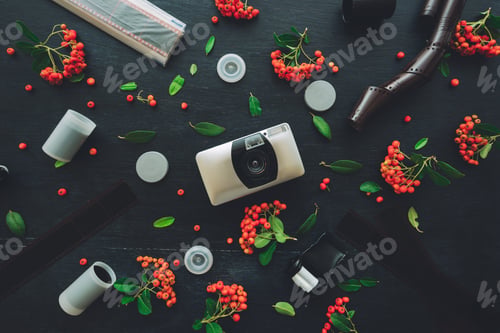 Preview: Vintage retro film camera flat lay