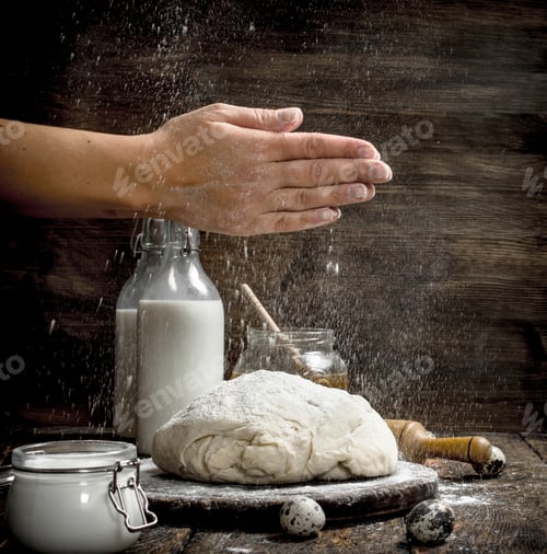 Preview: Preparation of the dough from fresh ingredients.