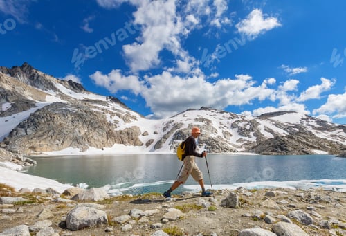 Preview: Alpine lake