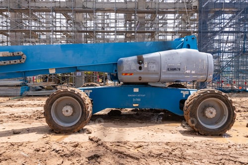 Preview: Construction crane among large scaffolding structure