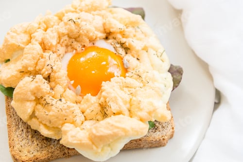 Preview: Breakfast with Wholemeal Bread Toast and Cloud Egg