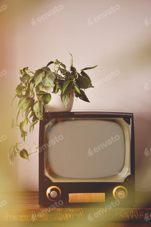 Preview: Old vintage retro TV