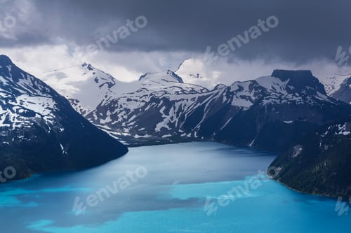 Preview: Garibaldi lake