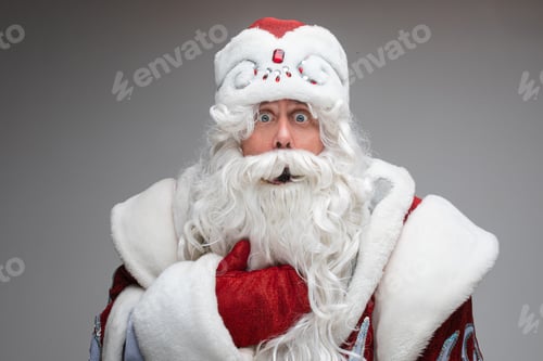 Preview: portrait of surprised old santa claus with big eyes