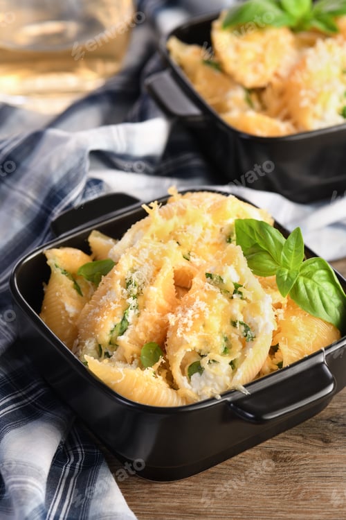 Preview: Conchiglioni stuffed with ricotta