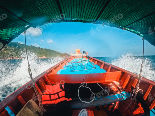 Preview: traveling on a long-tail boat on the bay at Koh Tao