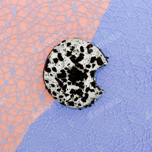 Preview: Minimal design. Donut. Love fast food
