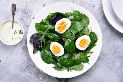 Preview: Healthy green salad