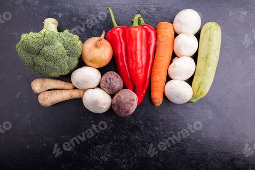 Preview: Group of fresh and healthy vegetables