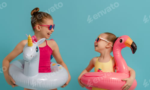 Preview: Happy children wearing swimsuit