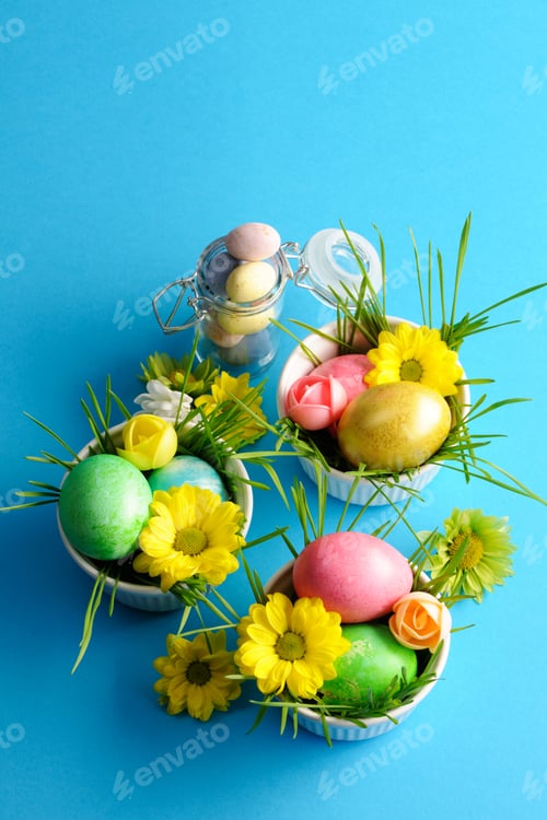 Preview: Colored easter eggs