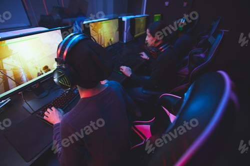 Playing online game in computer club