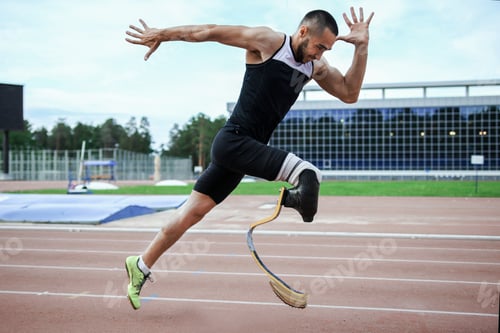 Preview: Explosive start of athlete with amputee
