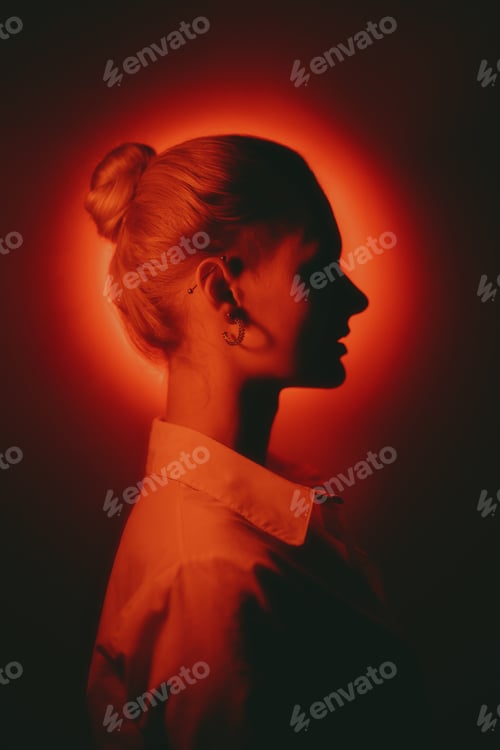 Preview: Young woman portrait on neon background