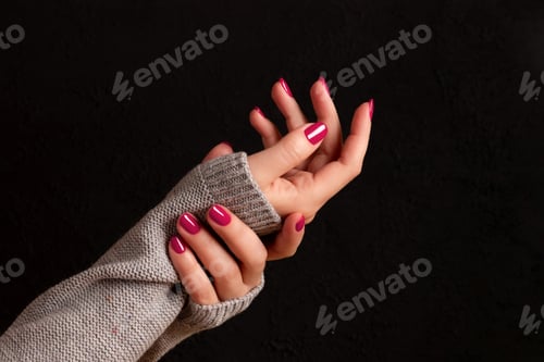 Preview: Female hands with viva magenta, pink nails