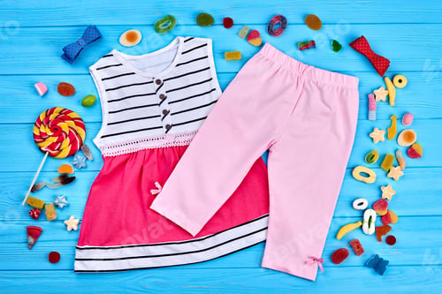 Preview: Little girl summer fashion background