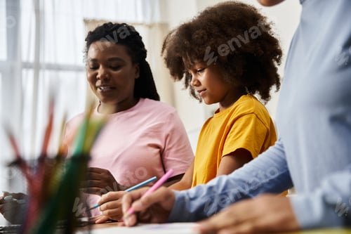 Preview: Celebrating love and creativity in a vibrant family art session together