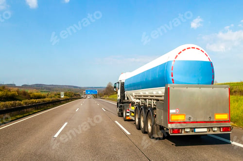 Preview: Big fuel gas tankeri truck on highway