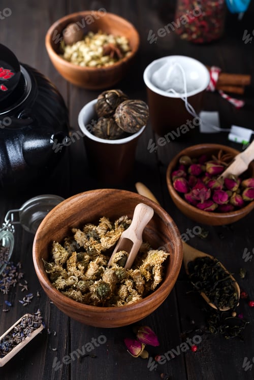 Preview: Herbal natural floral tea infusion with dry flowers ingredients