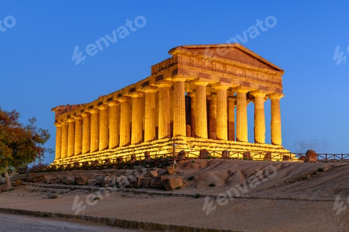 Preview: Temple of Concordia in Agrigento, Sicily, Italy