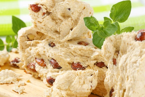 Preview: Greek halva with almonds
