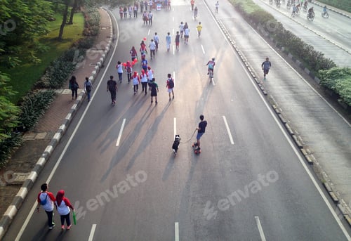 Preview: morning activity