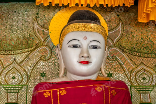 Preview: Buddha statue in Shwedagon Pagoda Myanmar