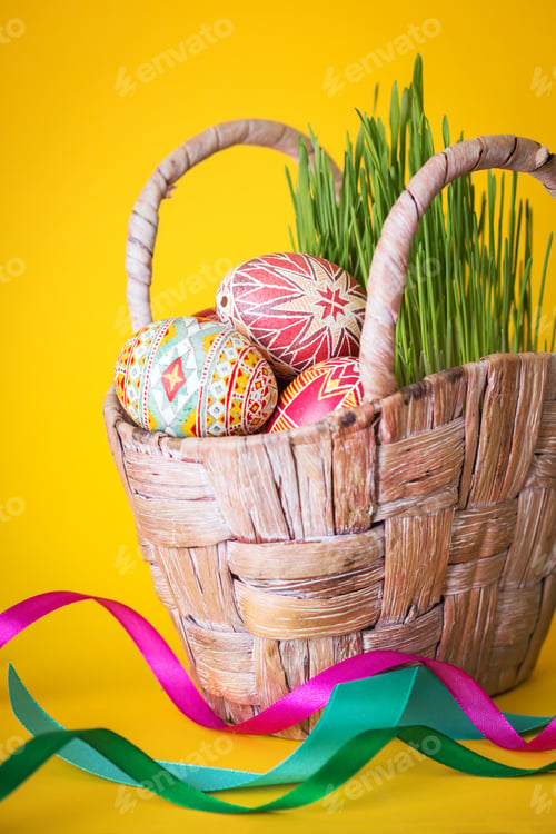 Preview: the happy easter