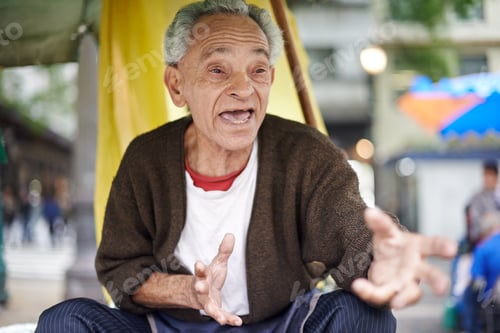 Preview: Animated in his explanation