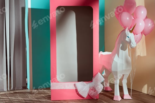 Preview: empty pink decorative box with bow and unicorn with pink balloons