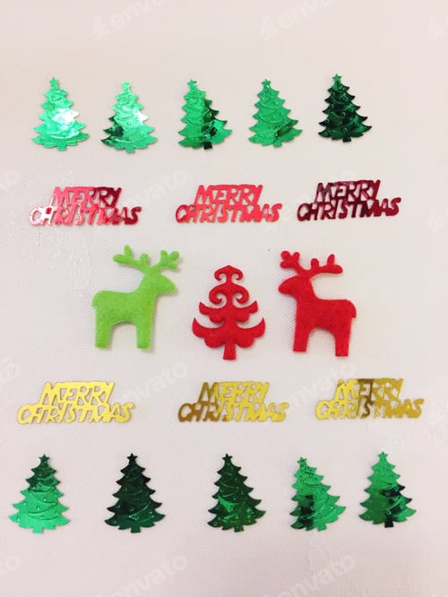 Preview: Christmas pattern made of confetti