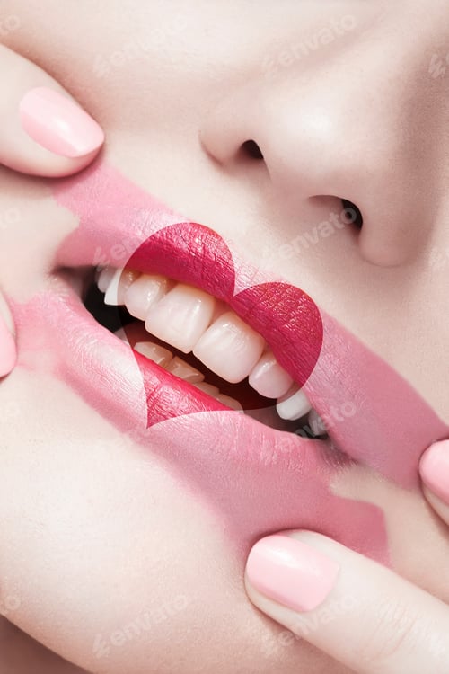 Preview: Lips with a heart shape on them
