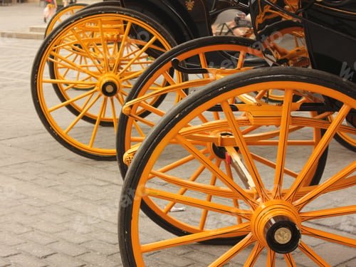 Preview: Yellow carriage wheels