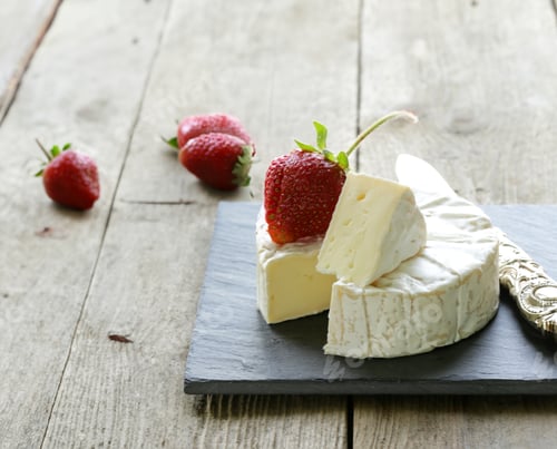 Preview: cheese board with fruit appetizer