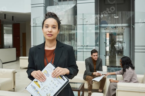 Preview: Business people at a meeting