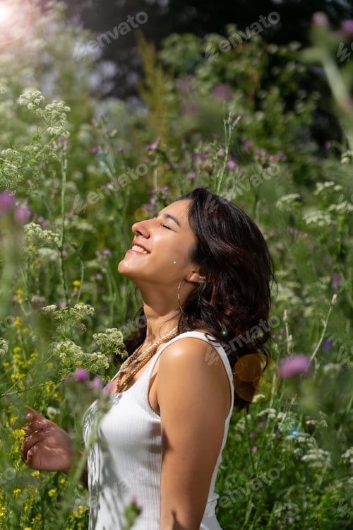 Preview: Colombian woman in nature in spring