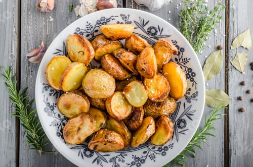Preview: Baked potatoes with herbs and garlic
