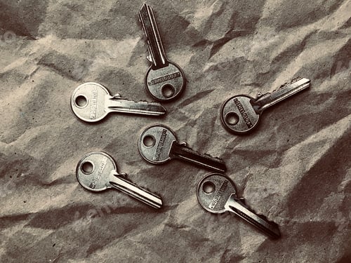 Preview: Keys to all doors