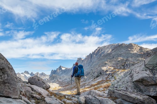 Preview: Wind river range