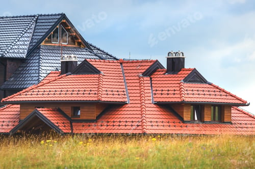 Preview: Distinctive Zlatibor region architecture, house with unique roof design