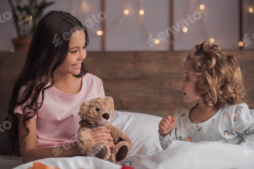 Preview: Kids on Christmas