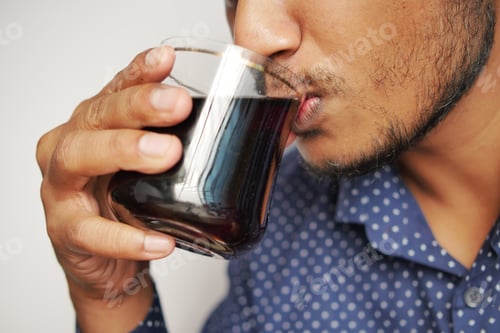 Preview: men drinking soft drinks closeup