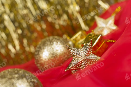 Preview: golden christmas ball background
