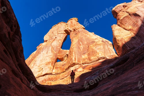 Preview: Hike in Canyonlands