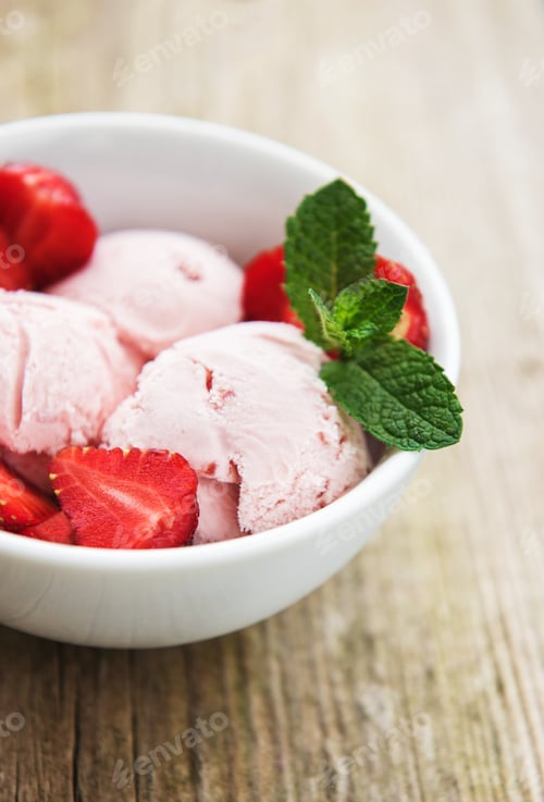 Preview: Strawberry ice cream