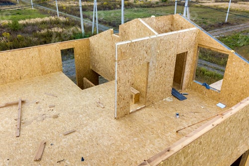 Preview: Construction of new and modern modular house. Walls made from composite wooden sip panels with