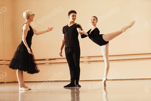 Preview: Beautiful dancing, my dear students!