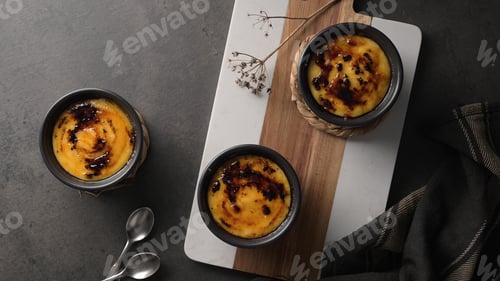 Preview: Bowls with Creme brulee