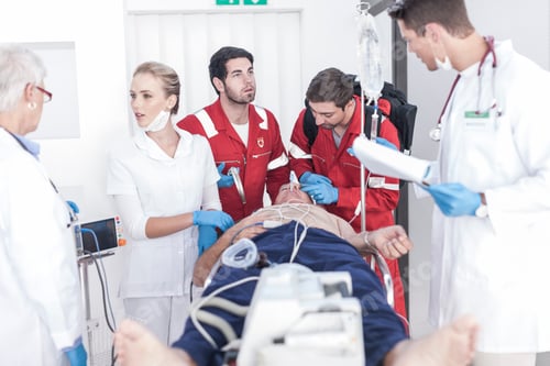 Preview: Hospital staff helping patient in emergency