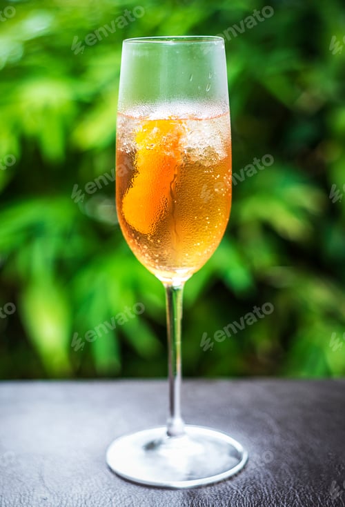 Preview: orange liqueur and champagne cocktail in glass